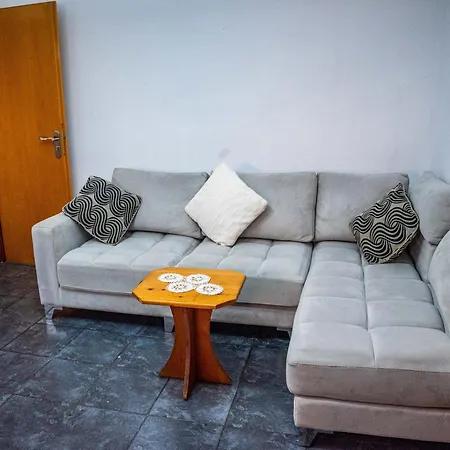 Rent Ready New Bazar Διαμέρισμα Τίρανα